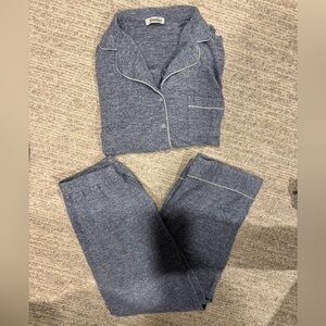 Women’s Heathered Blue Pajama Set